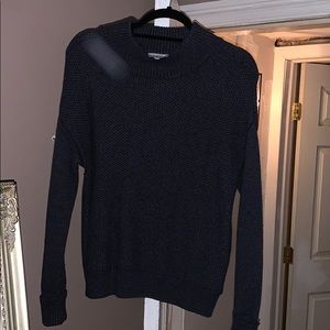 Grey low cut turtleneck sweater